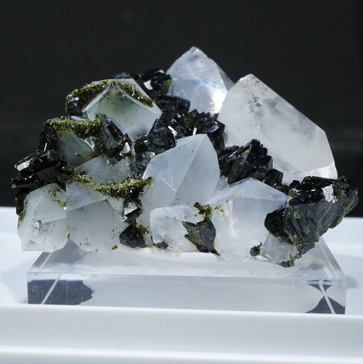 トルコ産 エピドート・水晶 – 天然石ハッピーギフト