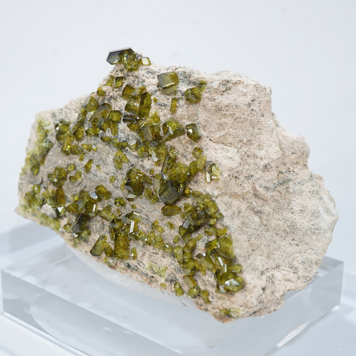 イタリア産 エピドート(緑簾石) – 天然石ハッピーギフト