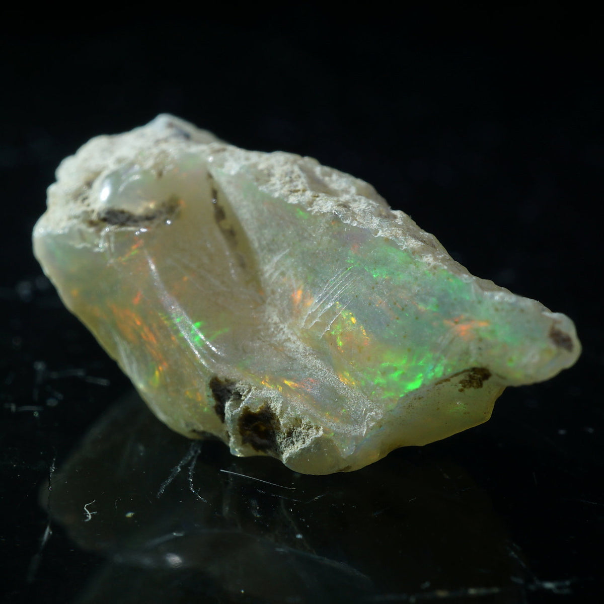 エチオピアオパール　ウェロ産　原石　乳白色　虹　鉱物標本 エチオピアオパール ウェロ産 原石 乳白色 虹 鉱物標本 6.65