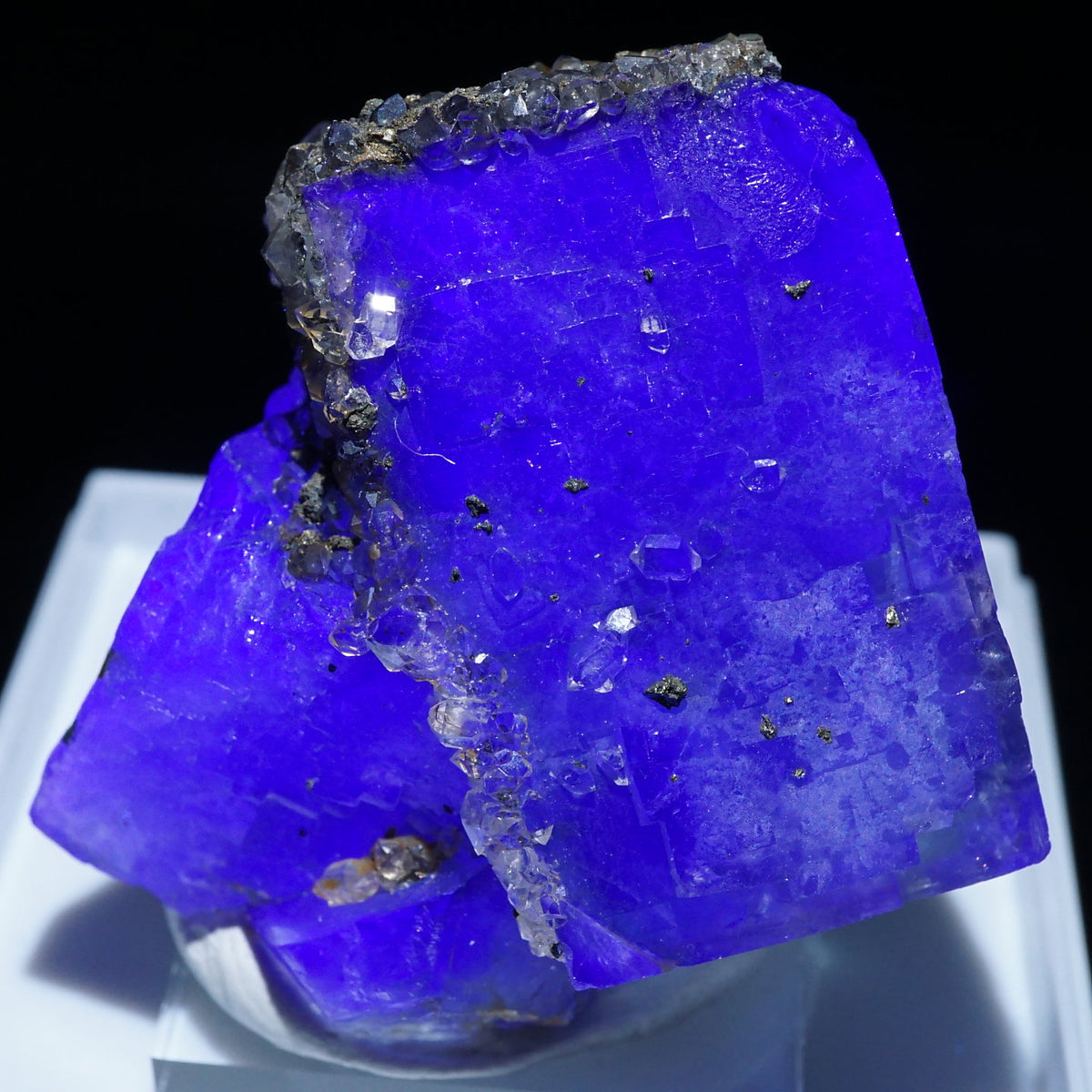 New Found》ナイジェリア Akwana産 フローライト・水晶 – 天然石