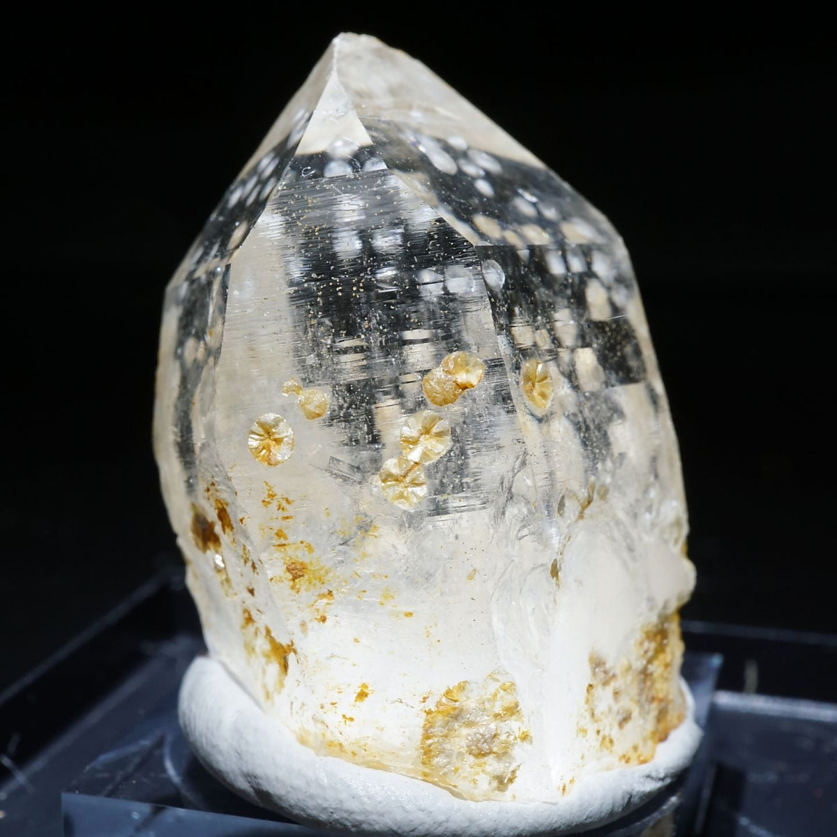 茨城県産 雪入水晶 – 天然石ハッピーギフト