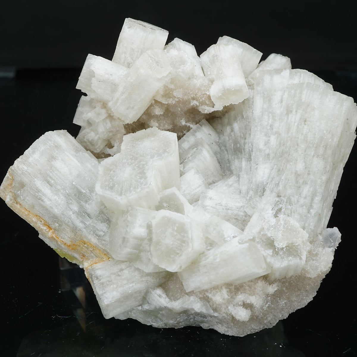 フローライト イタリア シチリア島 Poggio Balate産　蛍石　原石 フローライト イタリア シチリア島 Poggio Balate産 蛍石 原石