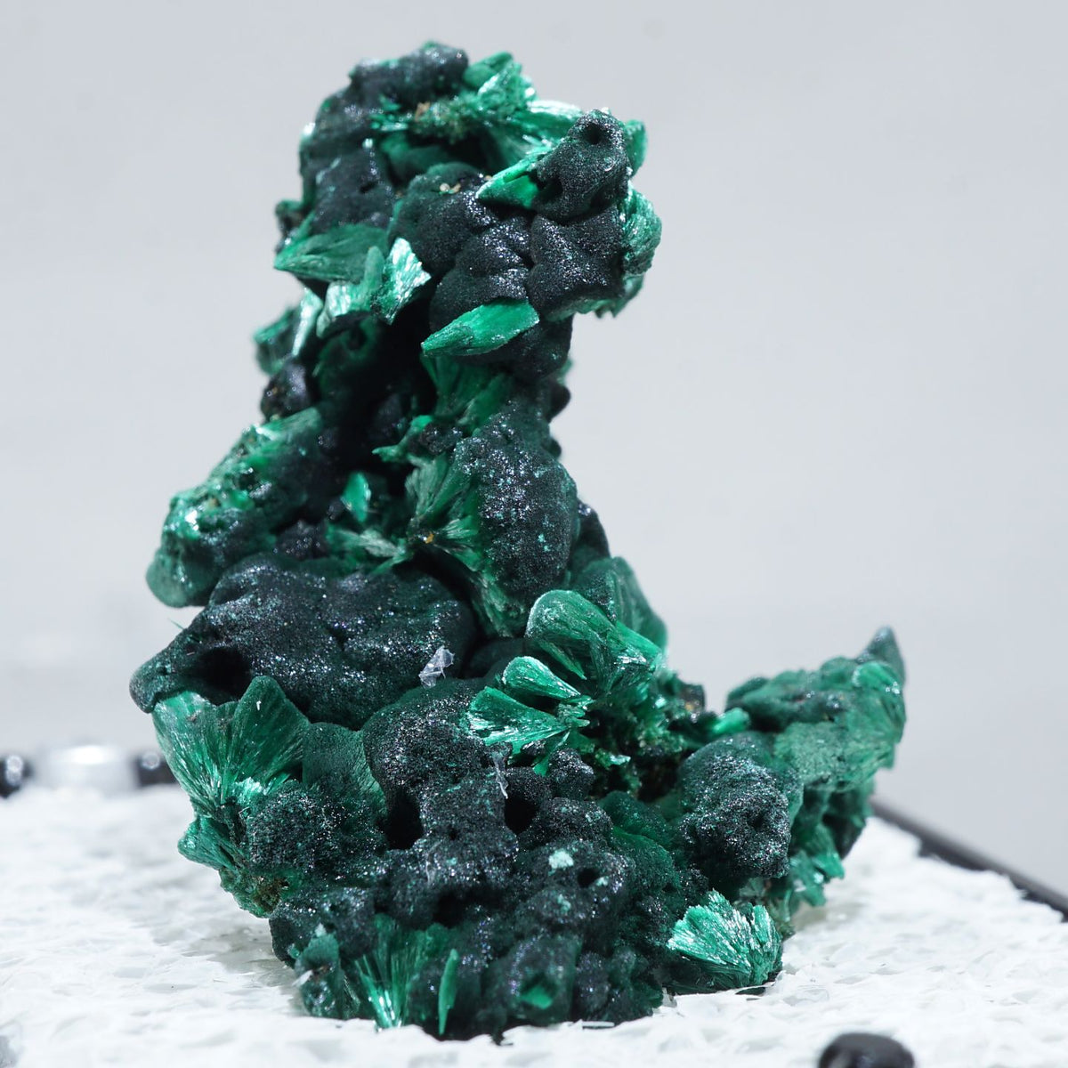 【⭐️超貴重・珍しい⭐️】濃厚緑色 アフリカ産 マカライト 原石 天然石 ⭐️超貴重・珍しい⭐️】濃厚緑色 アフリカ産 マカライト 原石