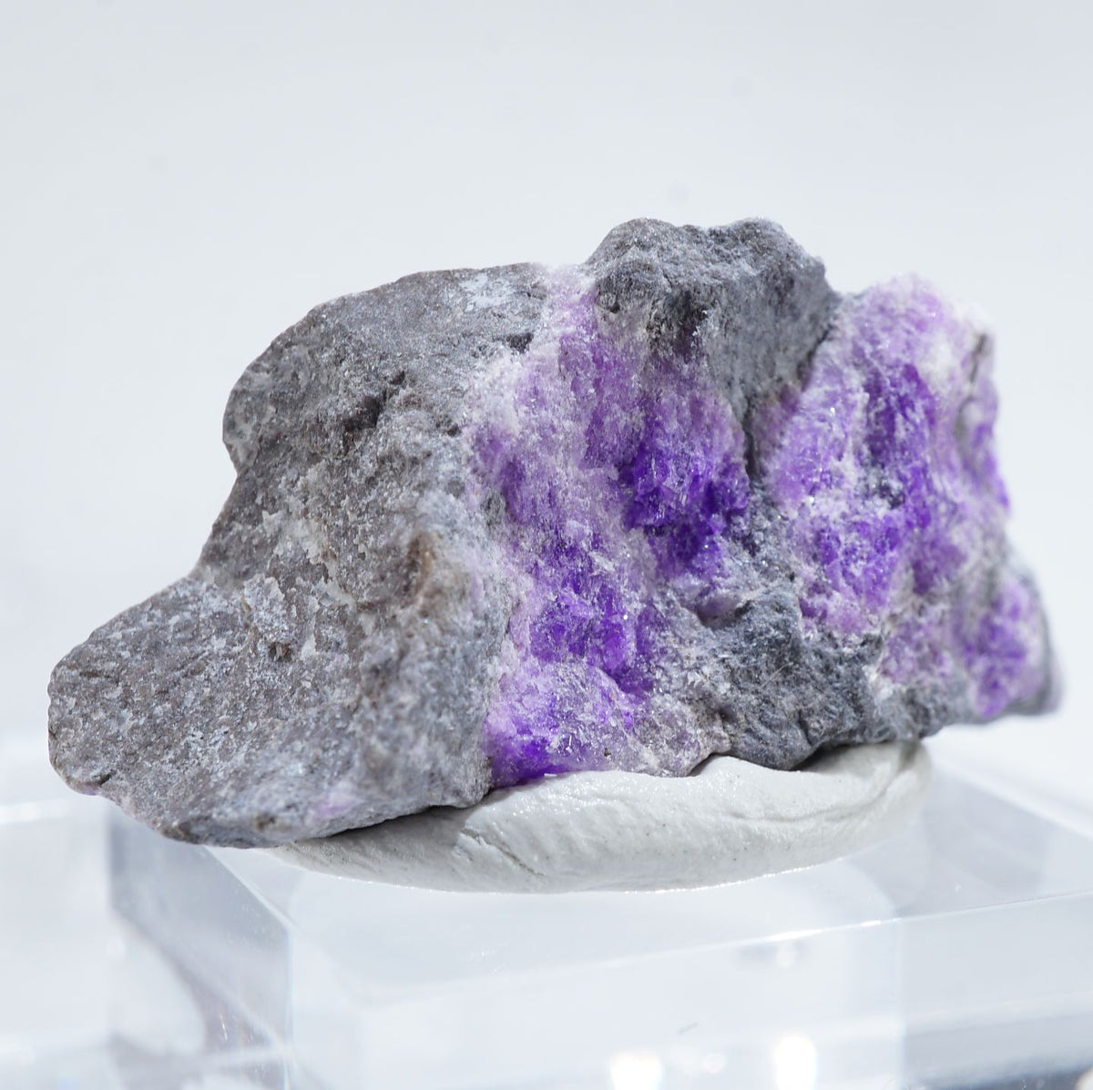 2024初売りSALE【50％OFF対象商品】南アフリカ産 スギライト – 天然石