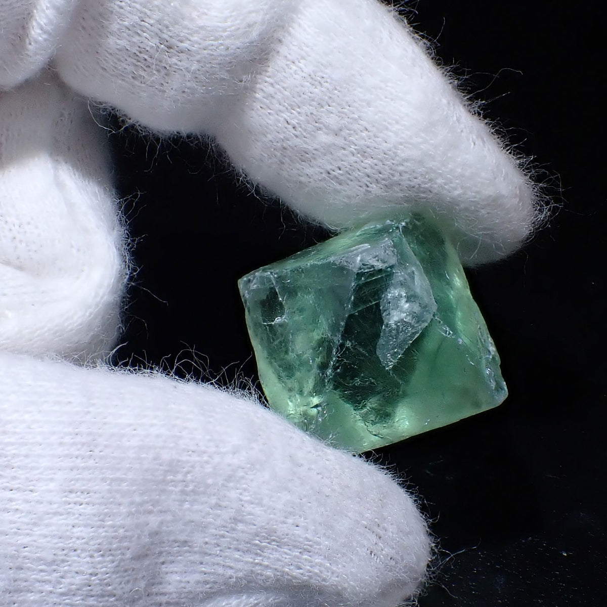 559 中国 浙江省産 八面体フローライト - メルカリ