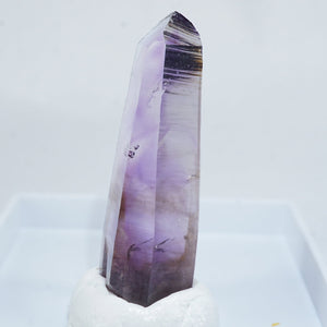 メキシコ産 Negative Crystal in Amethyst (負晶)