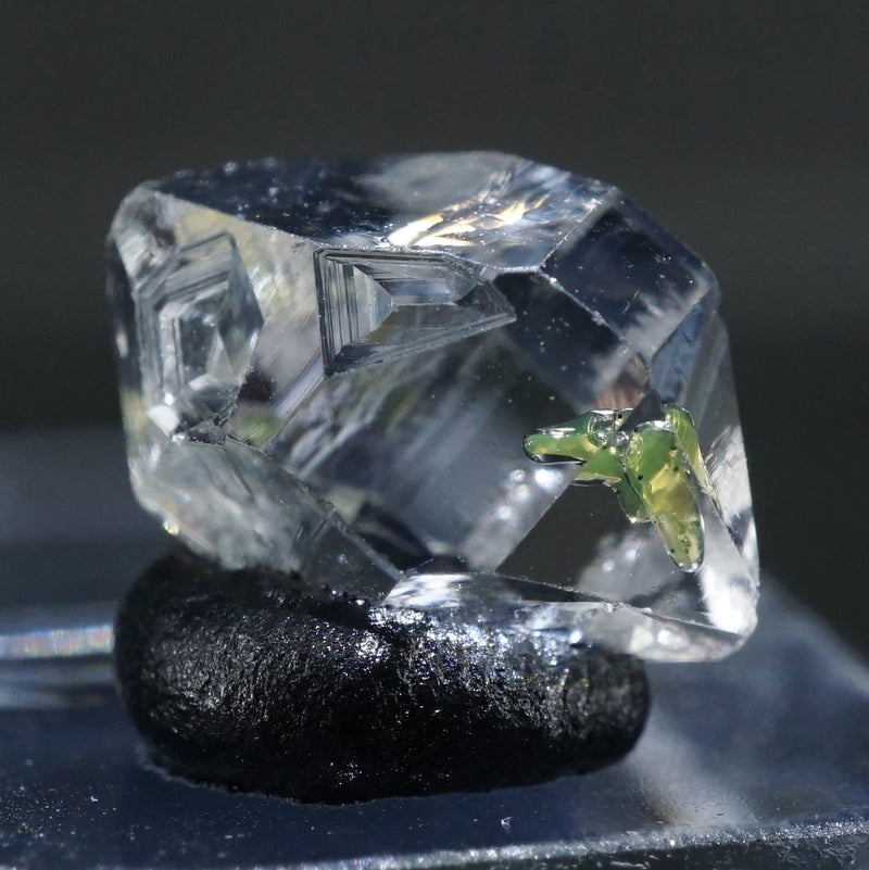 パキスタン バロチスタン州産 オイルインエレスチャル オレンジ蛍光 fit=scale-down,w=1200