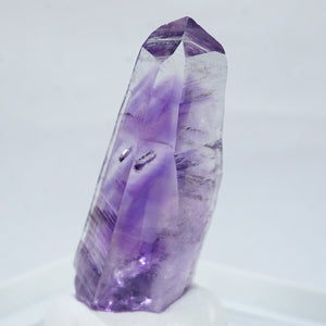 メキシコ産 Negative Crystal in Amethyst(負晶)