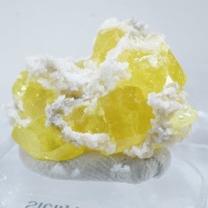 イタリア 産　硫黄・アラゴナイト
