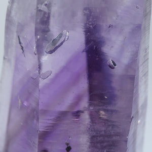 メキシコ産 Negative Crystal in Amethyst(負晶)