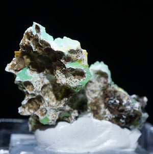 中国 湖南省産 Pyromorphite(緑鉛鉱)