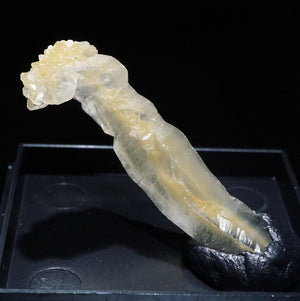 中国 雲南省産 Hollow Calcite