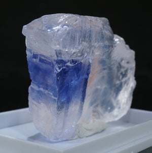 カナダ産 Halite(岩塩)