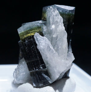 パキスタン産 Elbaite・Cleavelandite