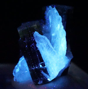 パキスタン産 Elbaite・Cleavelandite