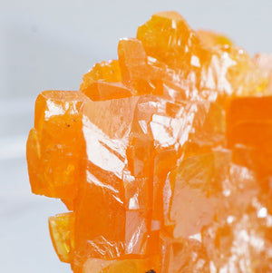 モロッコ産 Wulfenite(ウルフェナイト)