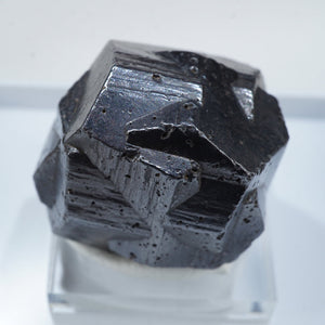 コロンビア産 Goethite after Pyrite (パイライト仮晶)十字貫入双晶