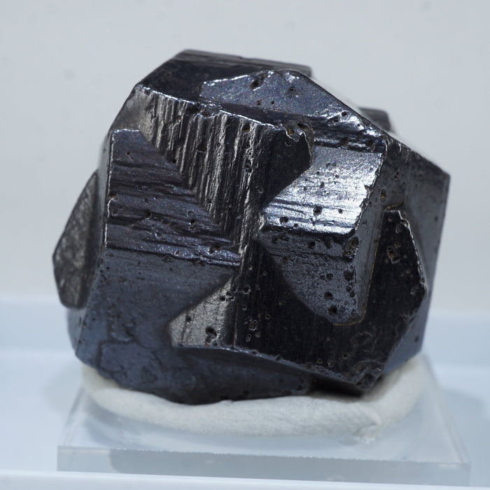 コロンビア産 Goethite after Pyrite (パイライト仮晶)十字貫入双晶