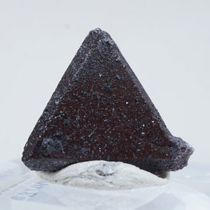 イラン産 Zunyite(ズニ石) – 天然石ハッピーギフト