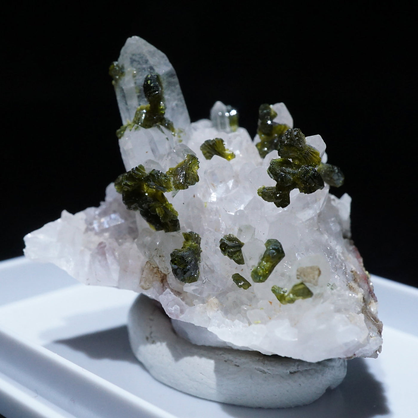 モロッコ産 エピドート(緑簾石) – 天然石ハッピーギフト