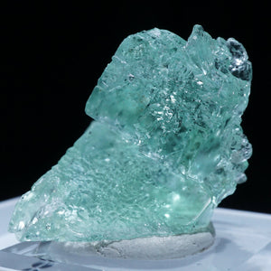 シャンファーリン産　マスカットグリーンフローライト 中国 湖南省 シャンファーリン産 グリーンフローライト – 天然石