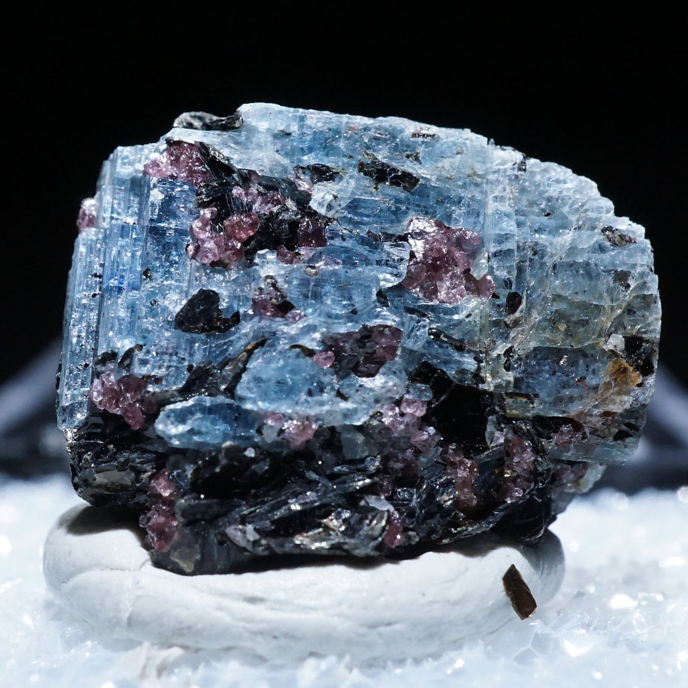 ロシア産 蛍光カイヤナイト|ハッピーギフト – 天然石ハッピーギフト