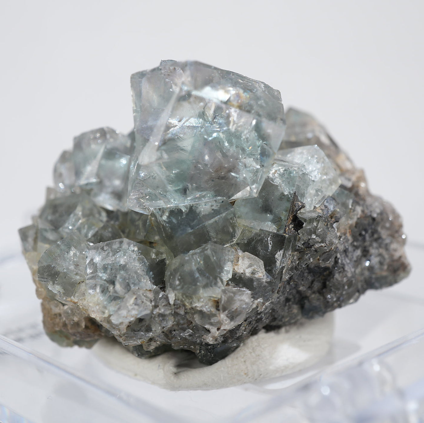 フローライト イギリス Heights Quarry産 フローライト – 天然石ハッピーギフト