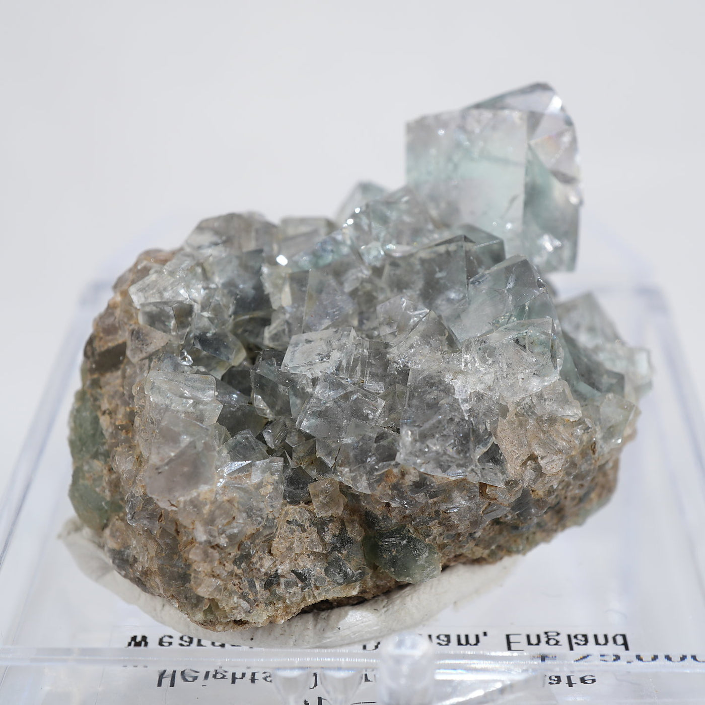 イギリス Heights Quarry産 フローライト – 天然石ハッピーギフト