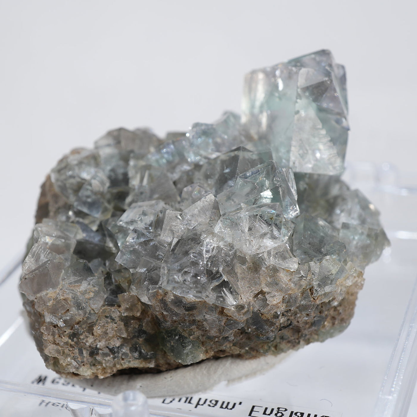 446 イギリス　ノースヨークシャー産　フローライト イギリス Heights Quarry産 フローライト – 天然石ハッピーギフト