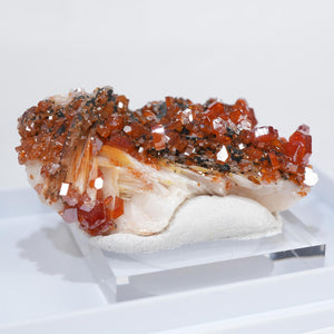 モロッコ産 バナジン鉛鉱