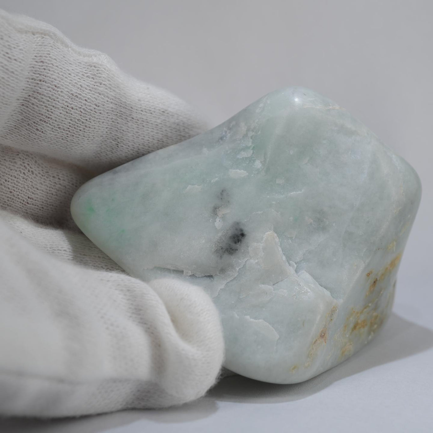 新潟県 糸魚川市産 ヒスイ輝石 – 天然石ハッピーギフト