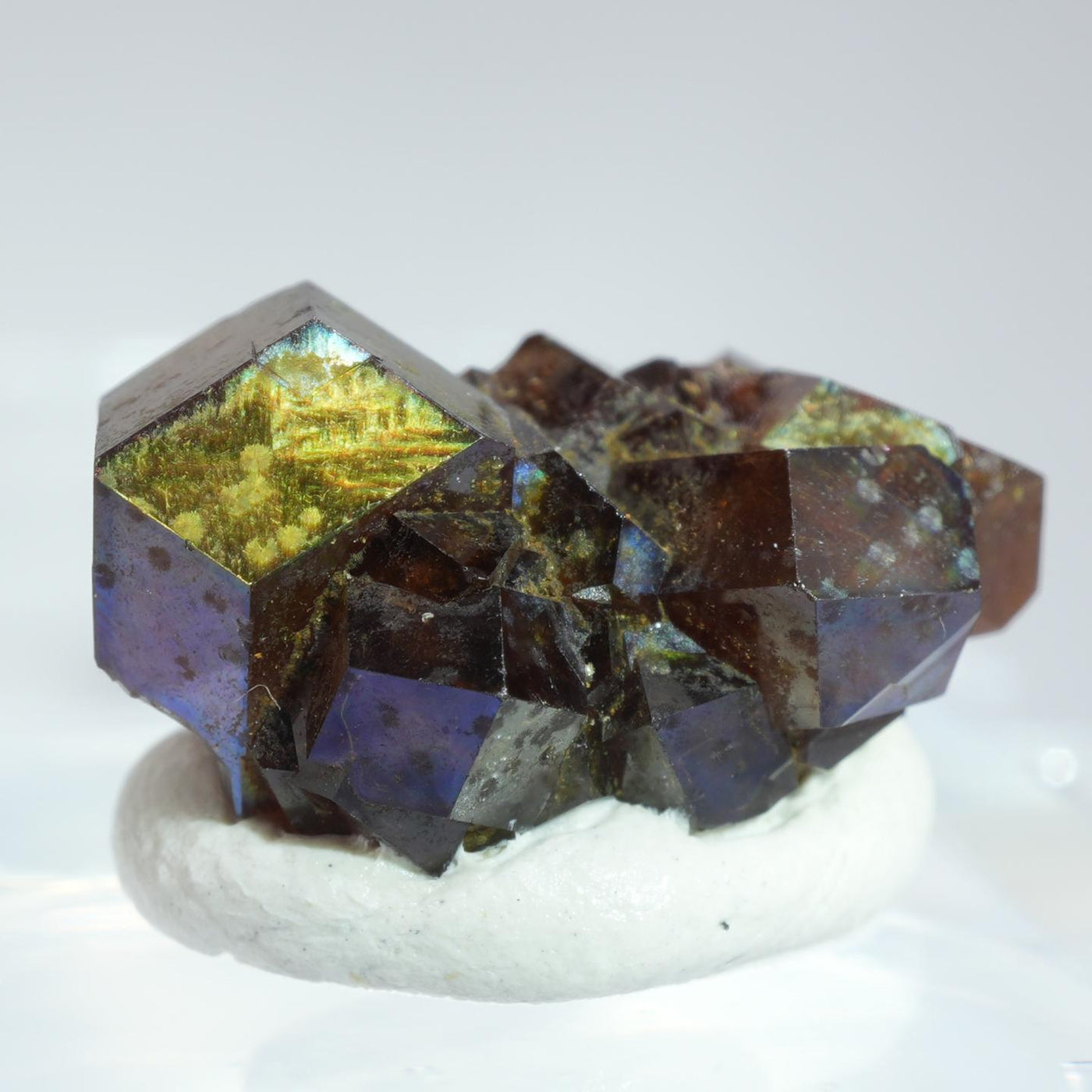 奈良県 天川村産 レインボーガーネット – 天然石ハッピーギフト