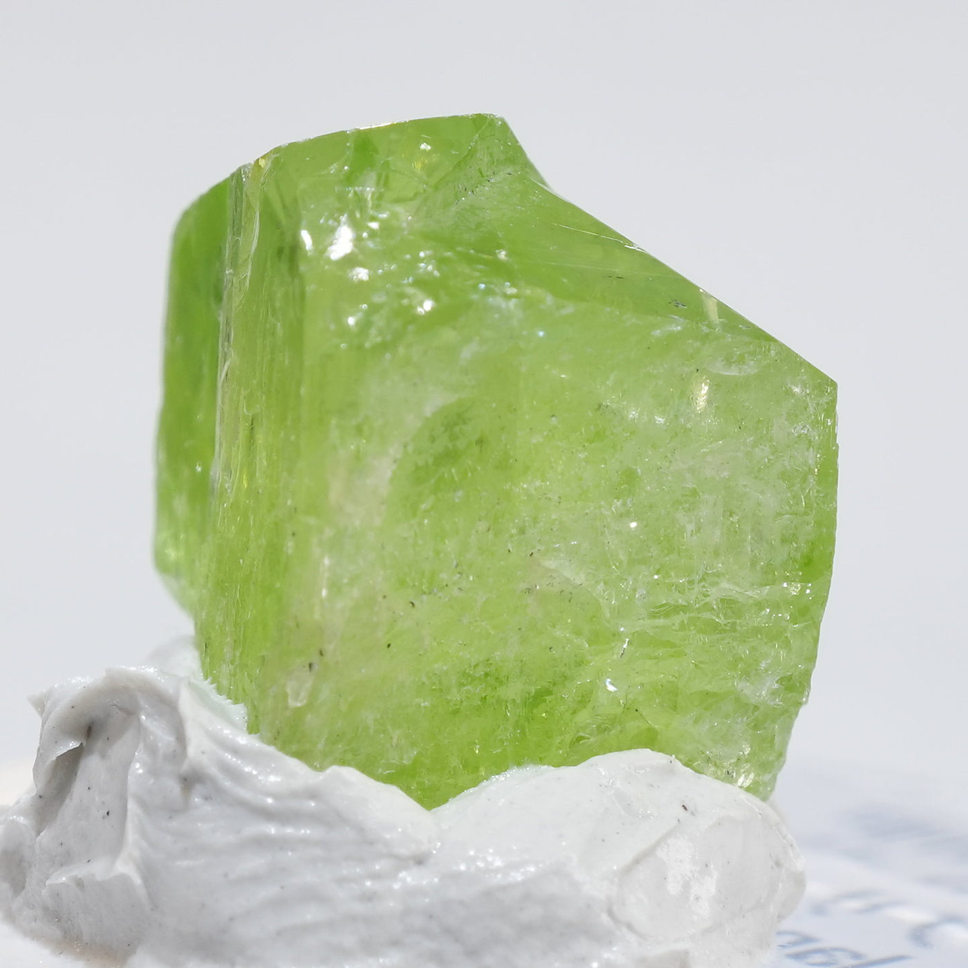 蛍光》タンザニア産 ダイオプサイト(透輝石) – 天然石ハッピーギフト