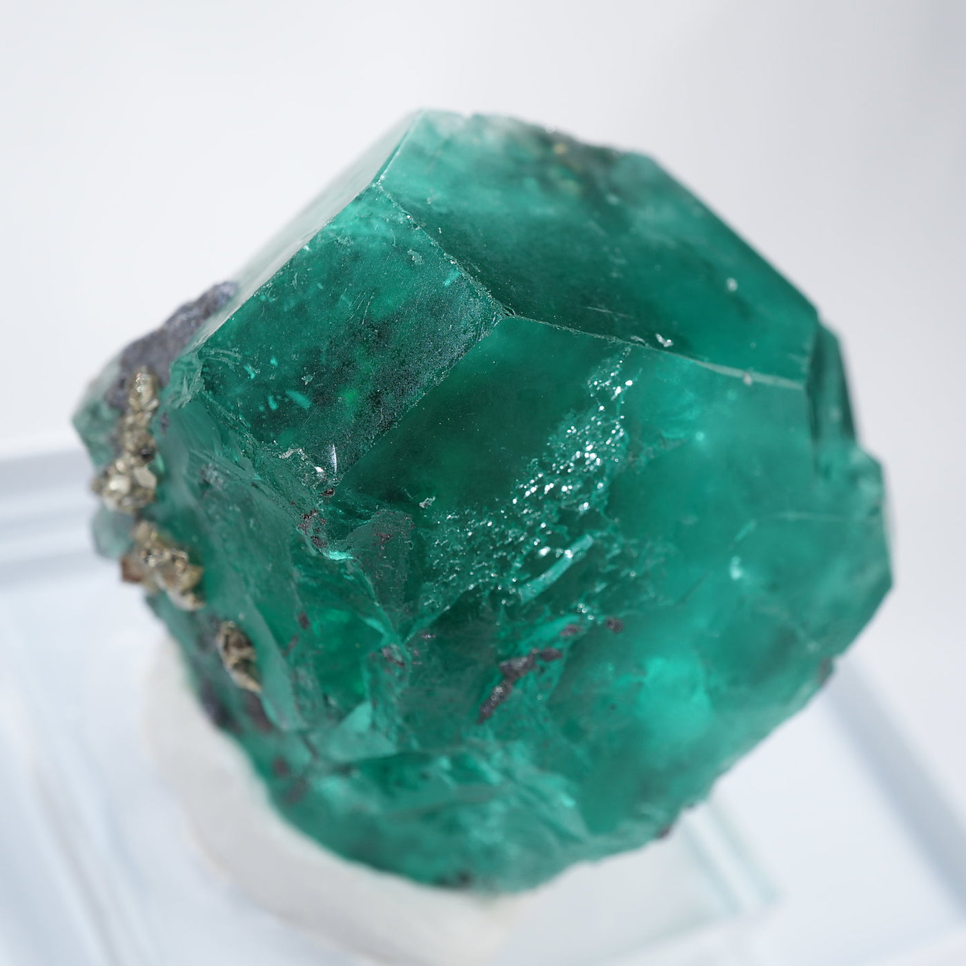 【鉱物標本】ペルー産フローライト×パイライト 鉱物標本】ペルー産フローライト×パイライト