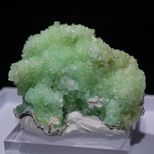 中国 湖南省産 Pyromorphite(緑鉛鉱)