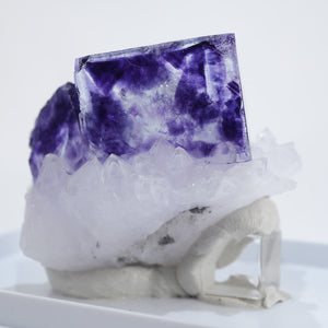 ヤオガンシャン産　クォーツ共生ライトブルーフローライト ヤオガンシャン産 ブルーフローライト＆クォーツの原石 No.69