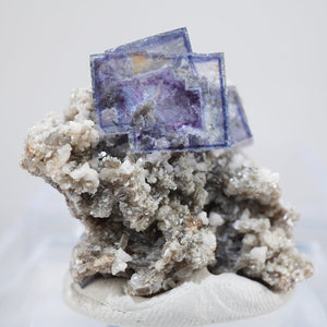 中国 ヤオガンシャン産 フローライト