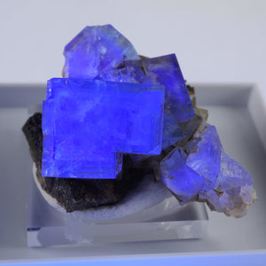 イギリス産 フローライト – 天然石ハッピーギフト