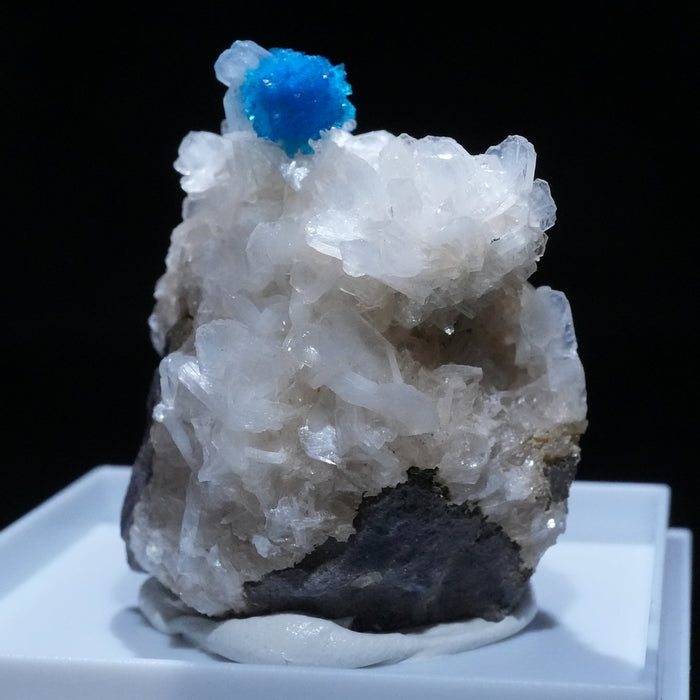 インド産 母岩付きカバンサイト