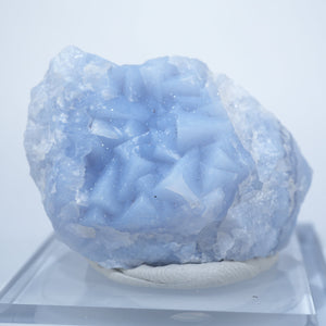 ルーマニア Trestia産　カルセドニーafterフローライト(仮晶)