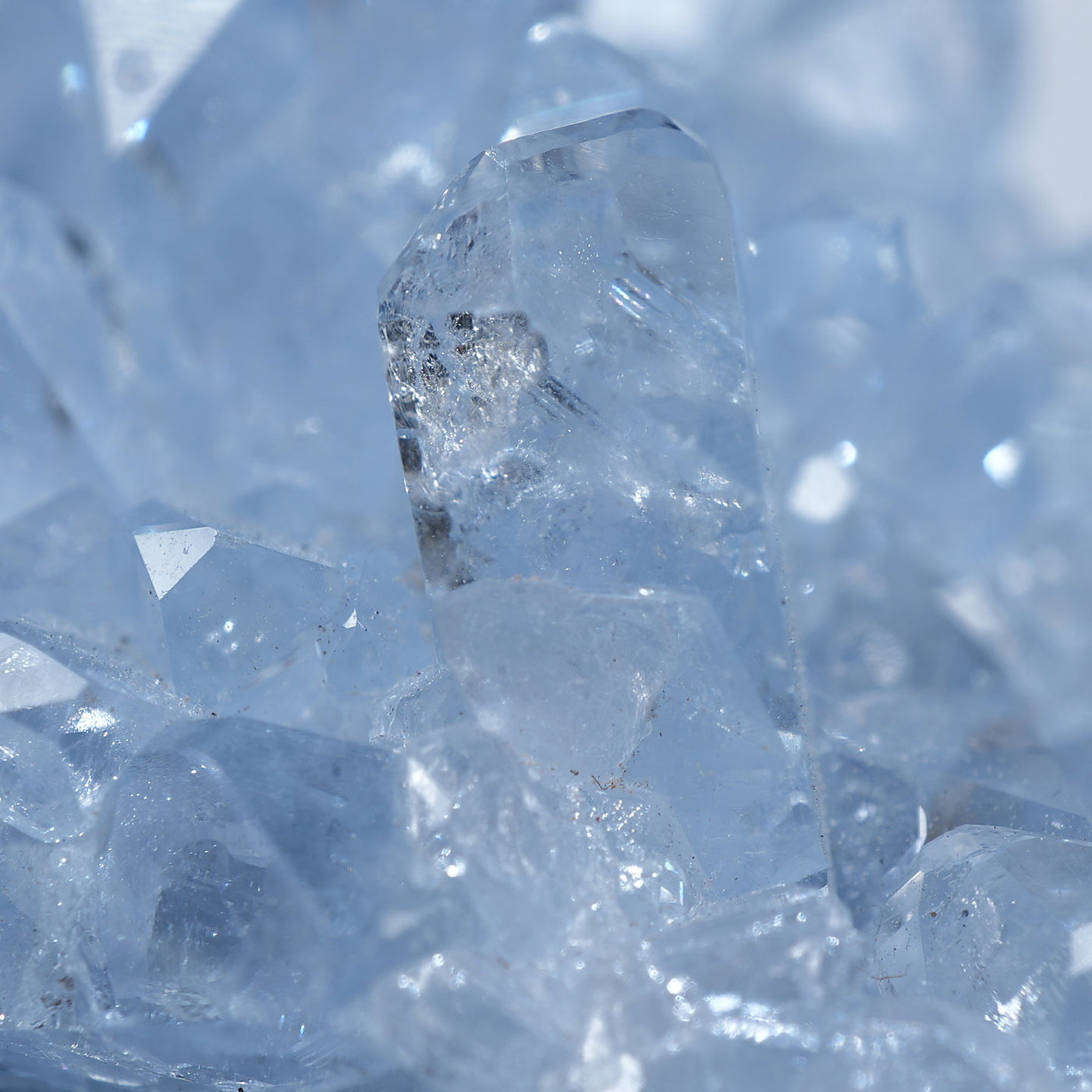 マダガスカル産 セレスタイト(天青石) |ハッピーギフト – 天然石