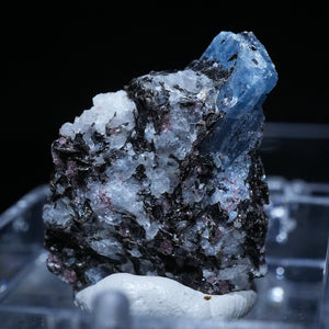 《蛍光》ロシア産 カイヤナイト