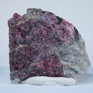 ロシア産 Eudialyte ユージアル石