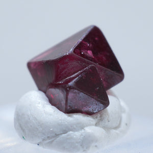 《蛍光》ミャンマー産 スピネル