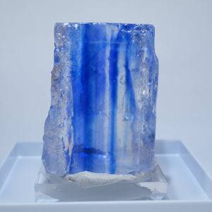 【初売りセール対象品】《動く気泡入り》トルコ産 水入りHalite(岩塩)