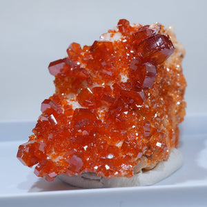 モロッコ産 バナジン鉛鉱