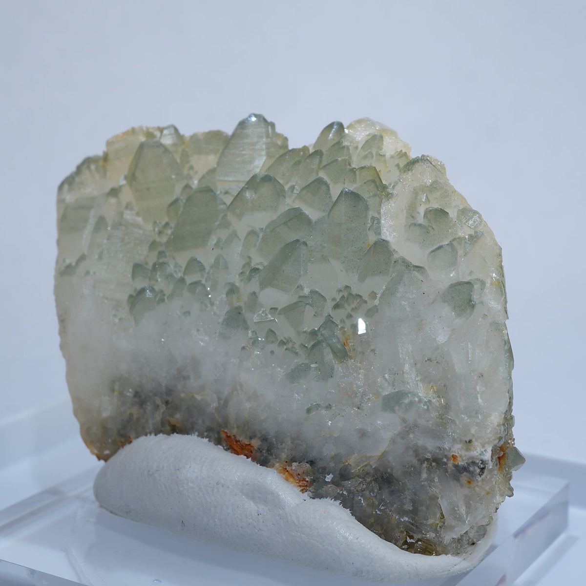 秋田県荒川鉱山産 緑水晶 – 天然石ハッピーギフト