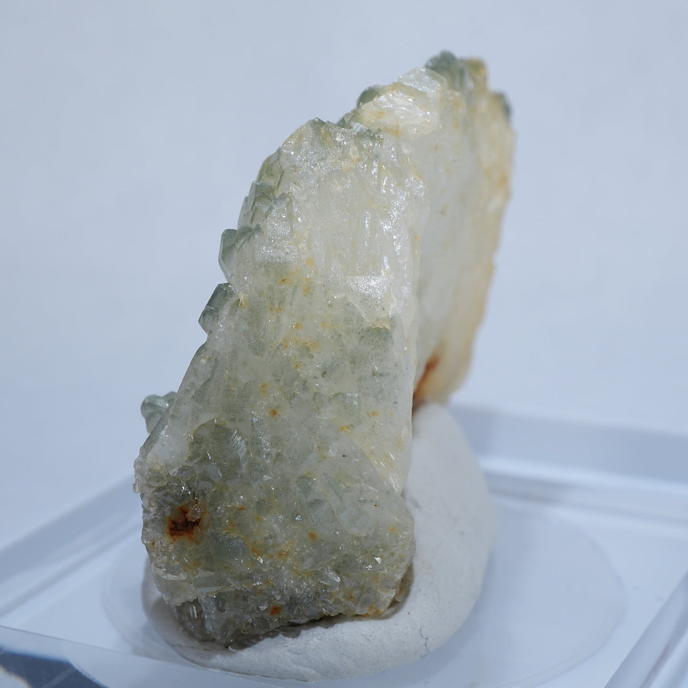 秋田県荒川鉱山産 緑水晶 – 天然石ハッピーギフト