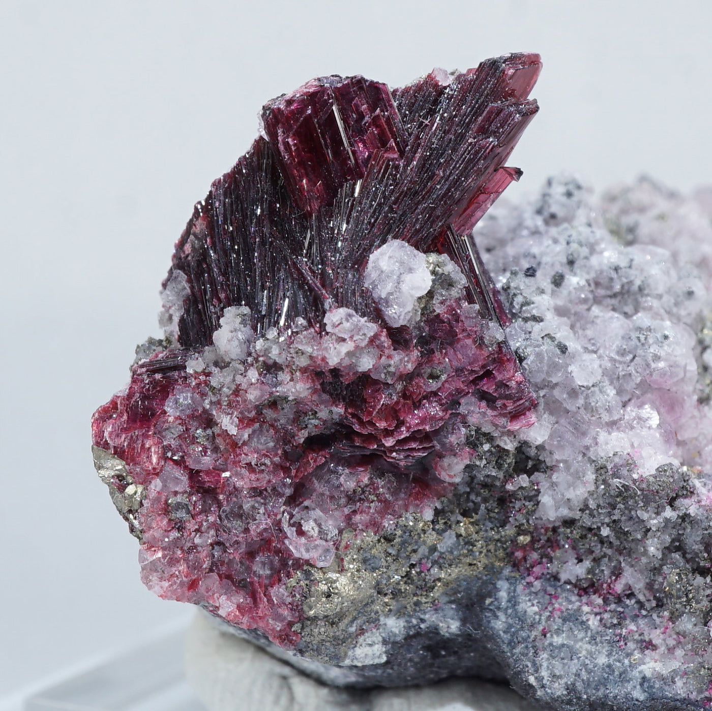 モロッコ産 エリスライト(コバルト華) – 天然石ハッピーギフト