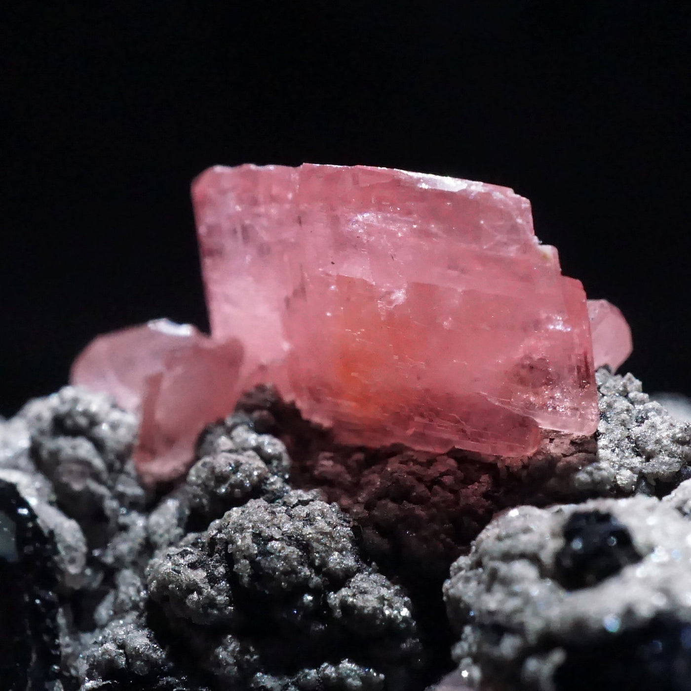 ペルー産 母岩付きロードクロサイト – 天然石ハッピーギフト